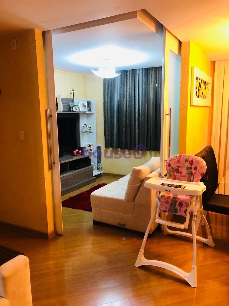 Apartamento à venda com 3 quartos, 111m² - Foto 3