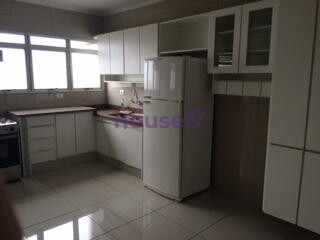 Apartamento à venda com 3 quartos, 150m² - Foto 6