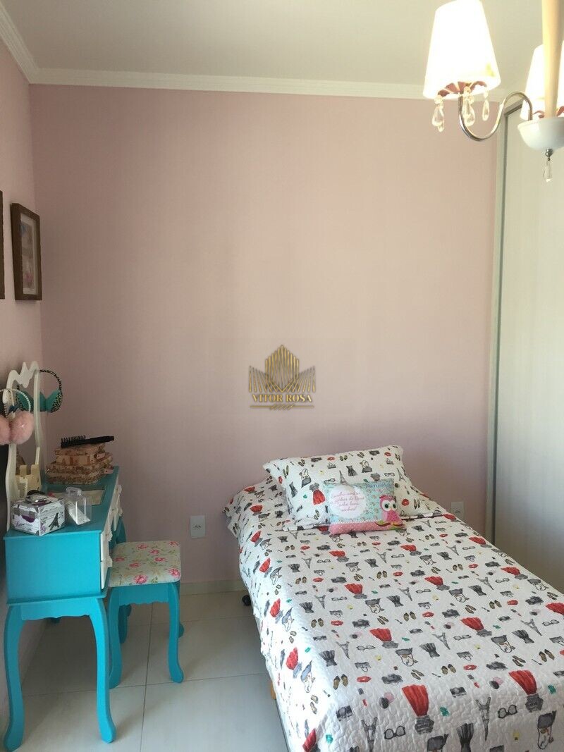 Casa à venda com 3 quartos, 300m² - Foto 17