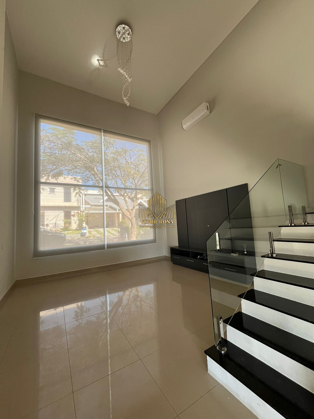 Casa de Condomínio para alugar com 3 quartos, 330m² - Foto 12