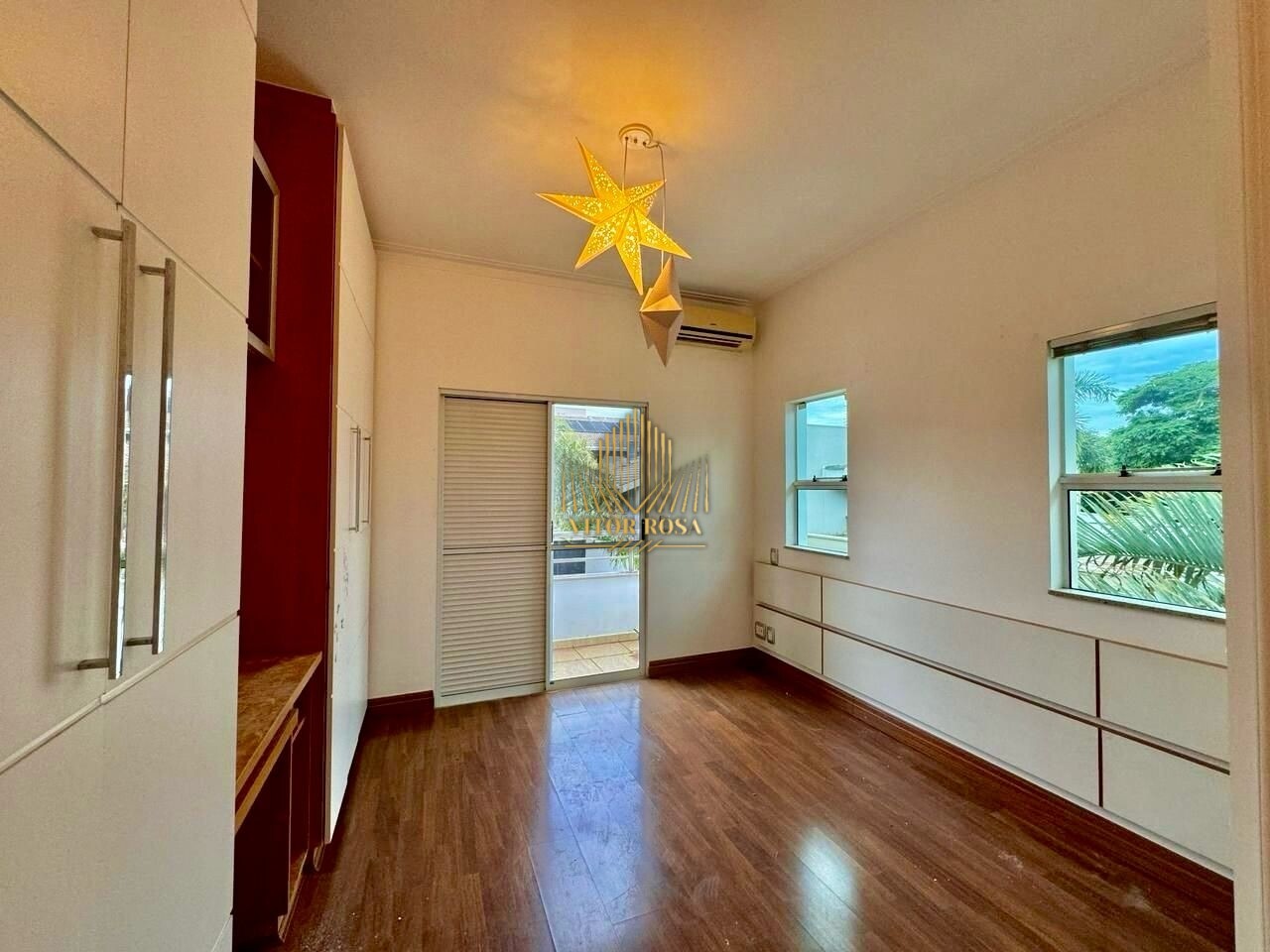 Casa de Condomínio para alugar com 4 quartos, 600m² - Foto 16