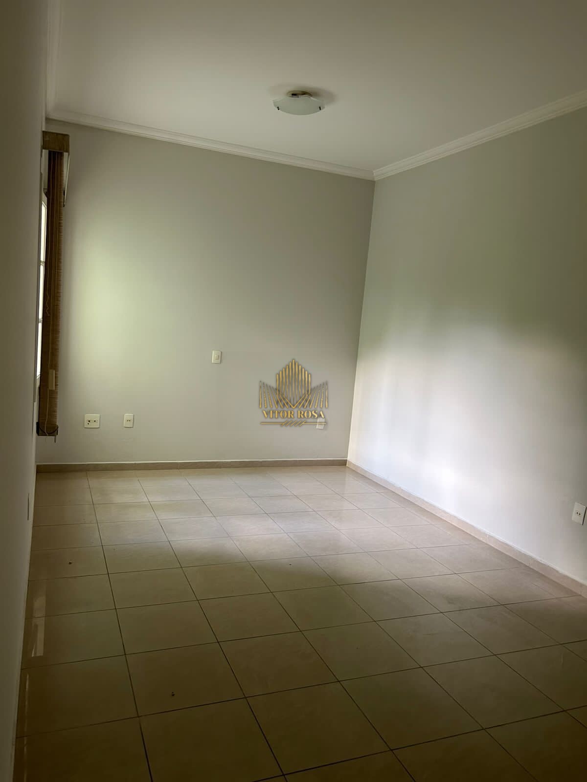 Casa para alugar com 5 quartos, 300m² - Foto 17