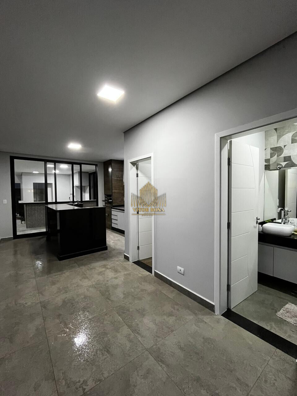 Casa para alugar com 3 quartos, 300m² - Foto 7