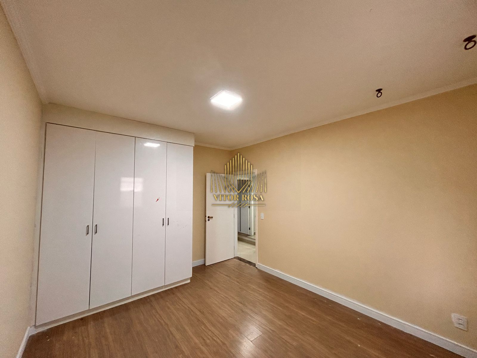 Casa de Condomínio para alugar com 3 quartos, 330m² - Foto 13