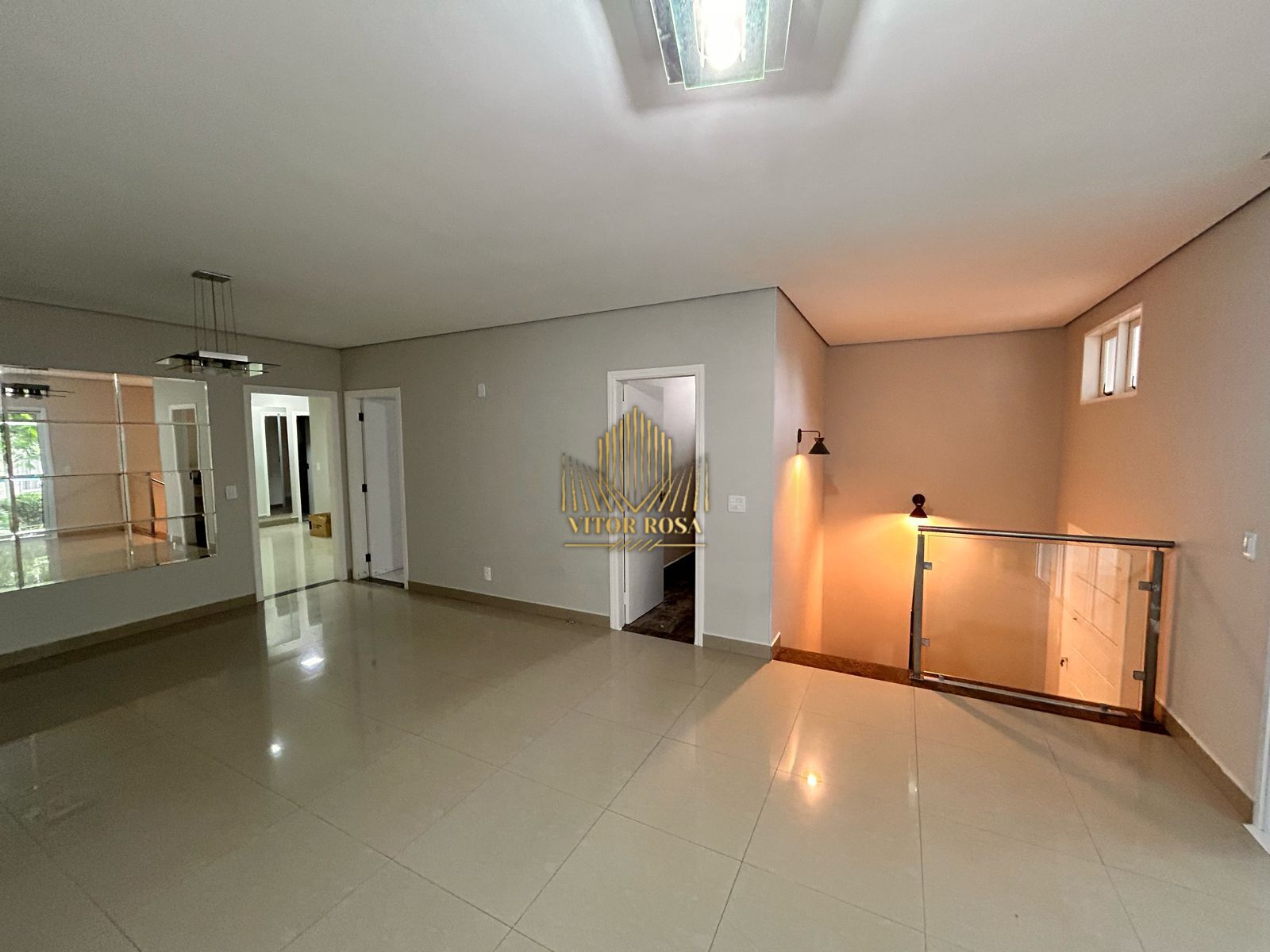 Casa de Condomínio para alugar com 3 quartos, 330m² - Foto 3