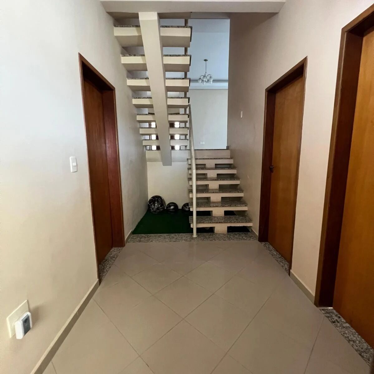 Casa de Condomínio para alugar com 4 quartos, 600m² - Foto 10