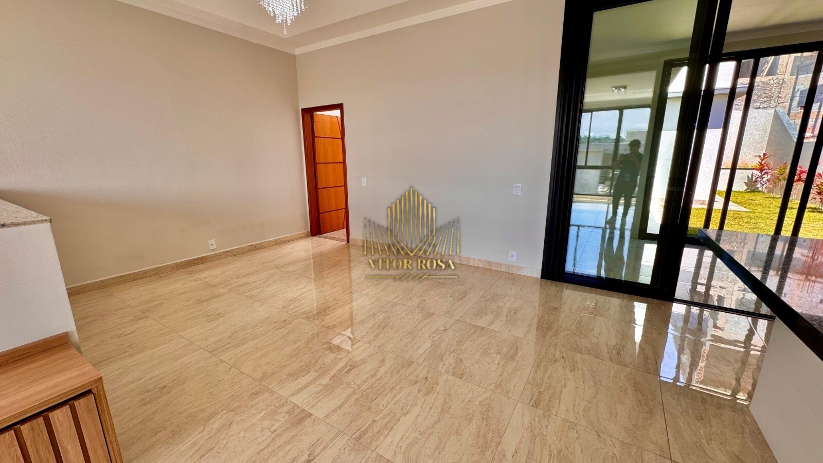 Casa de Condomínio para alugar com 3 quartos, 250m² - Foto 4