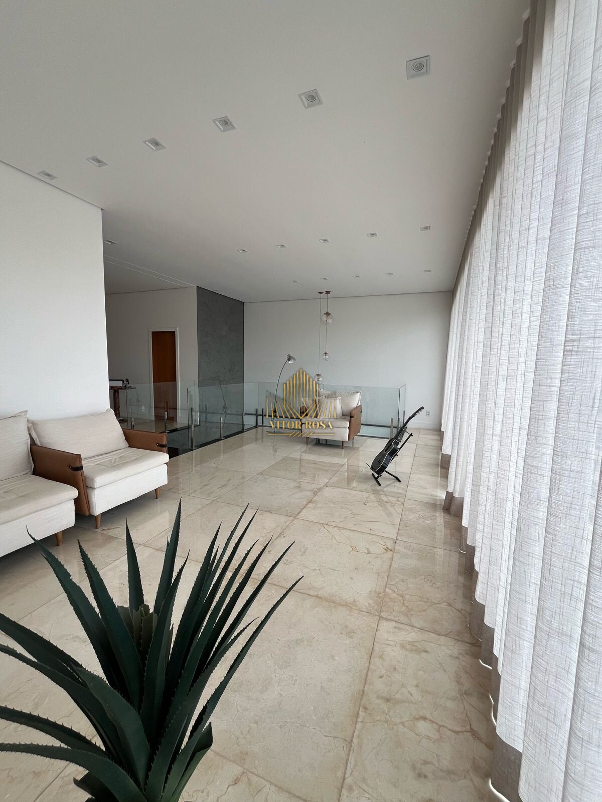 Casa de Condomínio à venda com 3 quartos, 600m² - Foto 4