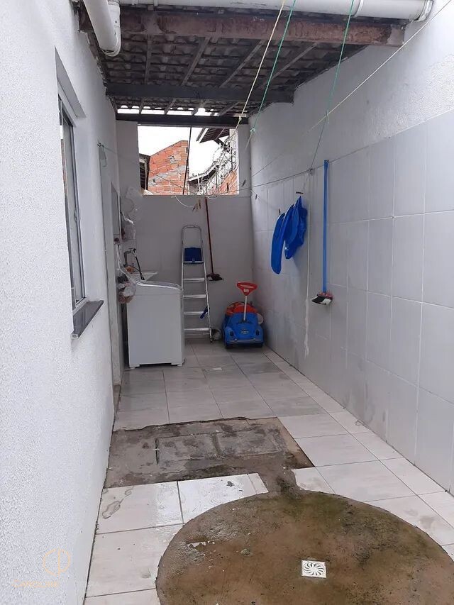 Casa à venda com 2 quartos, 167m² - Foto 3