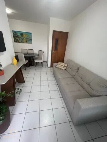 Apartamento à venda com 3 quartos, 65m² - Foto 2