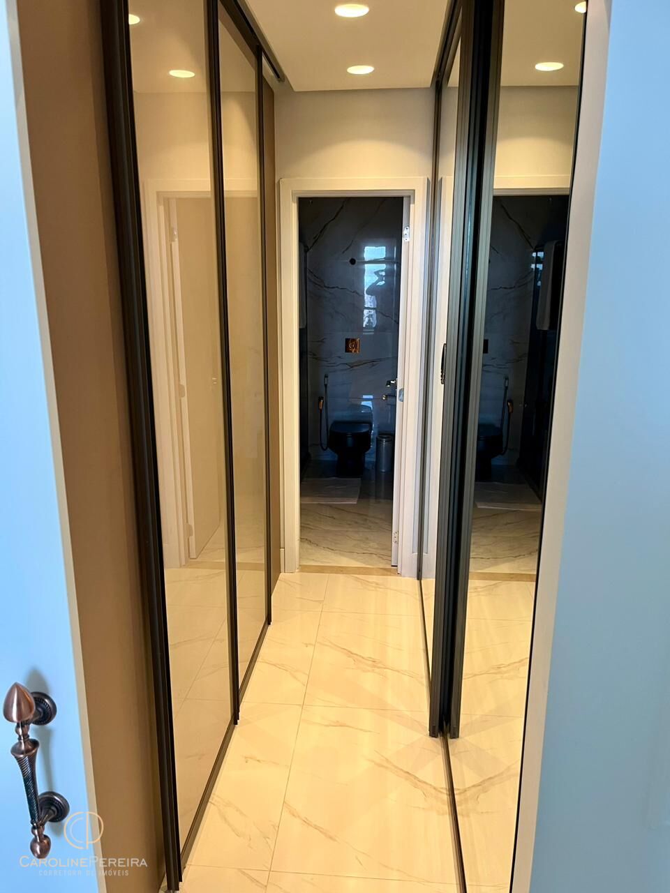 Apartamento à venda com 4 quartos, 267m² - Foto 22