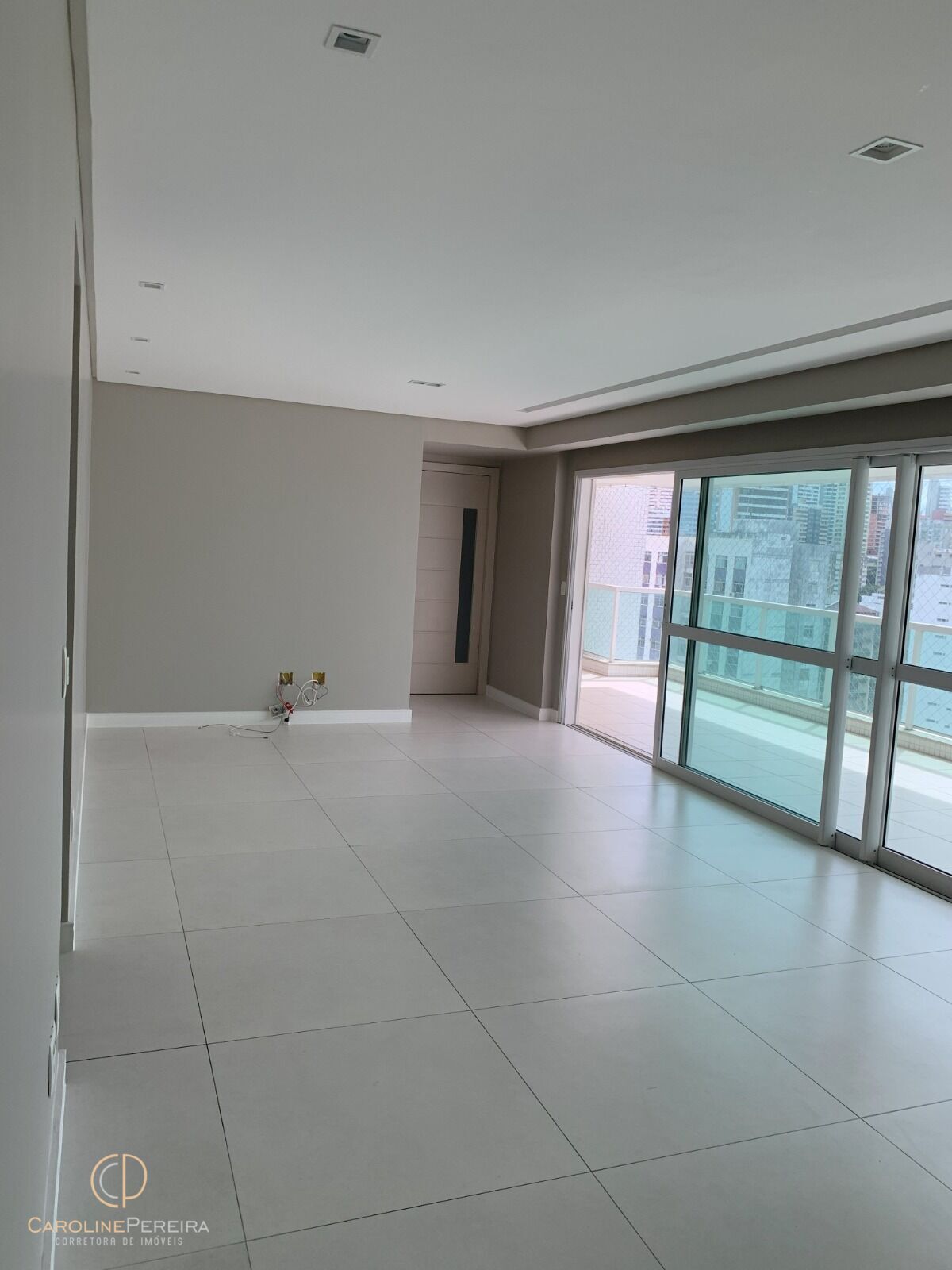 Apartamento à venda com 4 quartos, 183m² - Foto 3