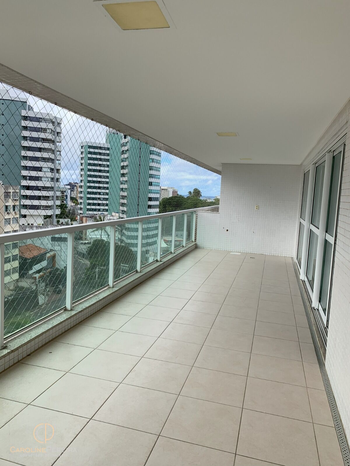 Apartamento à venda com 4 quartos, 183m² - Foto 4