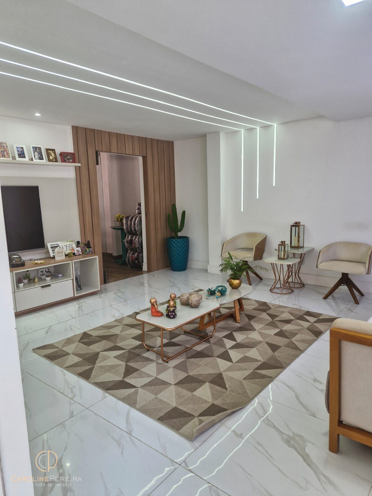 Casa à venda com 4 quartos, 230m² - Foto 12