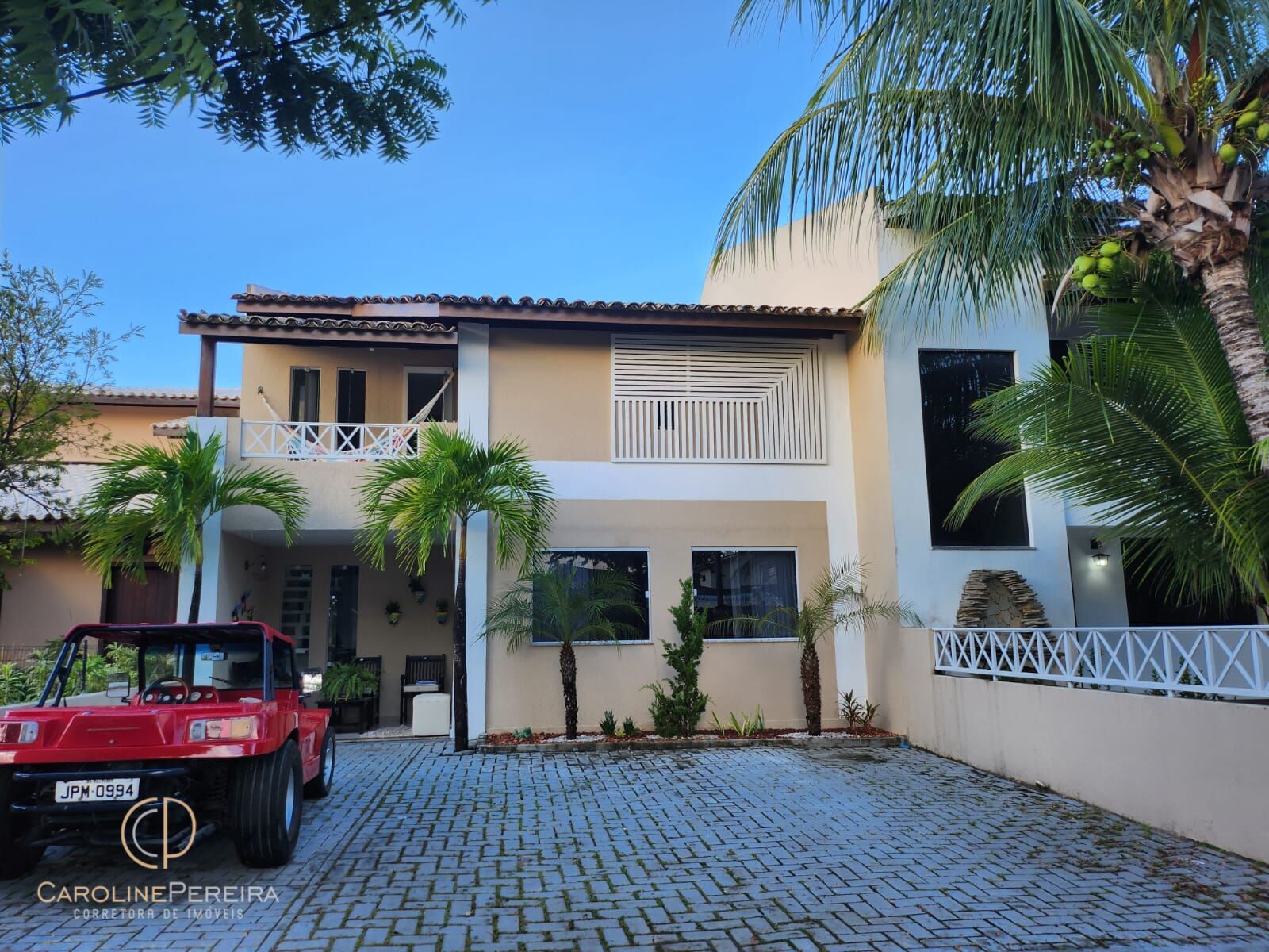 Casa à venda com 4 quartos, 230m² - Foto 1