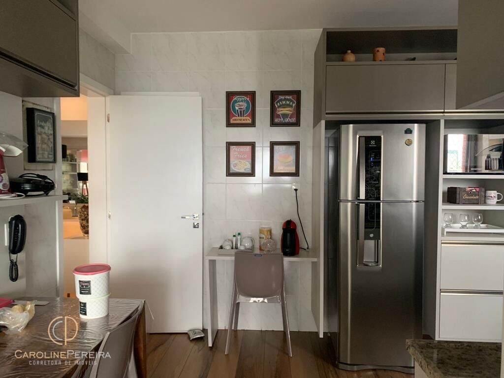 Apartamento à venda com 3 quartos, 180m² - Foto 9