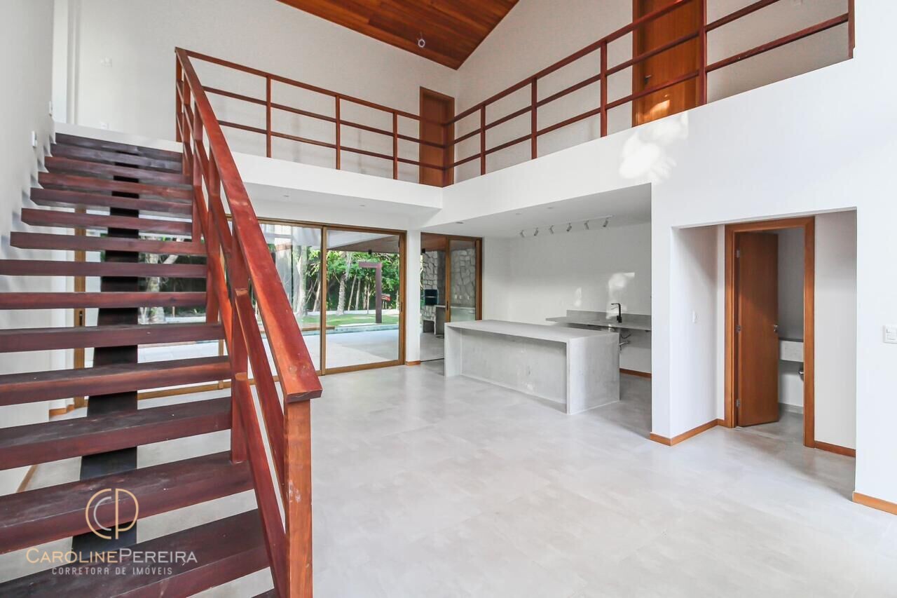 Casa à venda com 4 quartos, 220m² - Foto 7