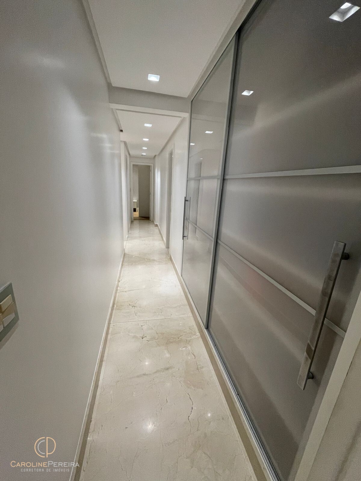 Apartamento à venda com 4 quartos, 311m² - Foto 11