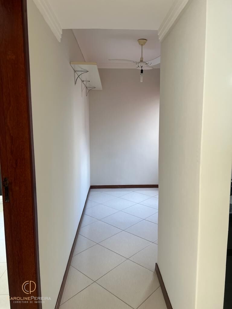 Apartamento à venda com 2 quartos, 64m² - Foto 3