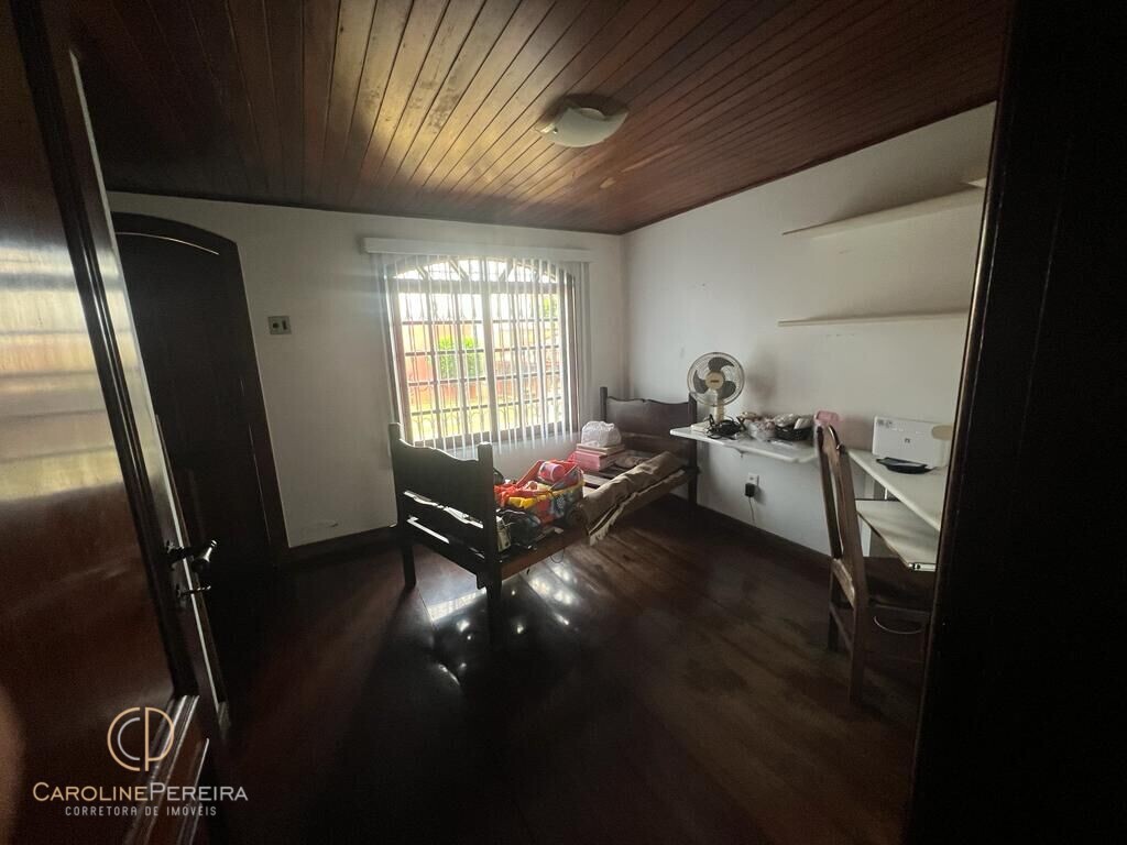 Casa à venda com 4 quartos, 550m² - Foto 6