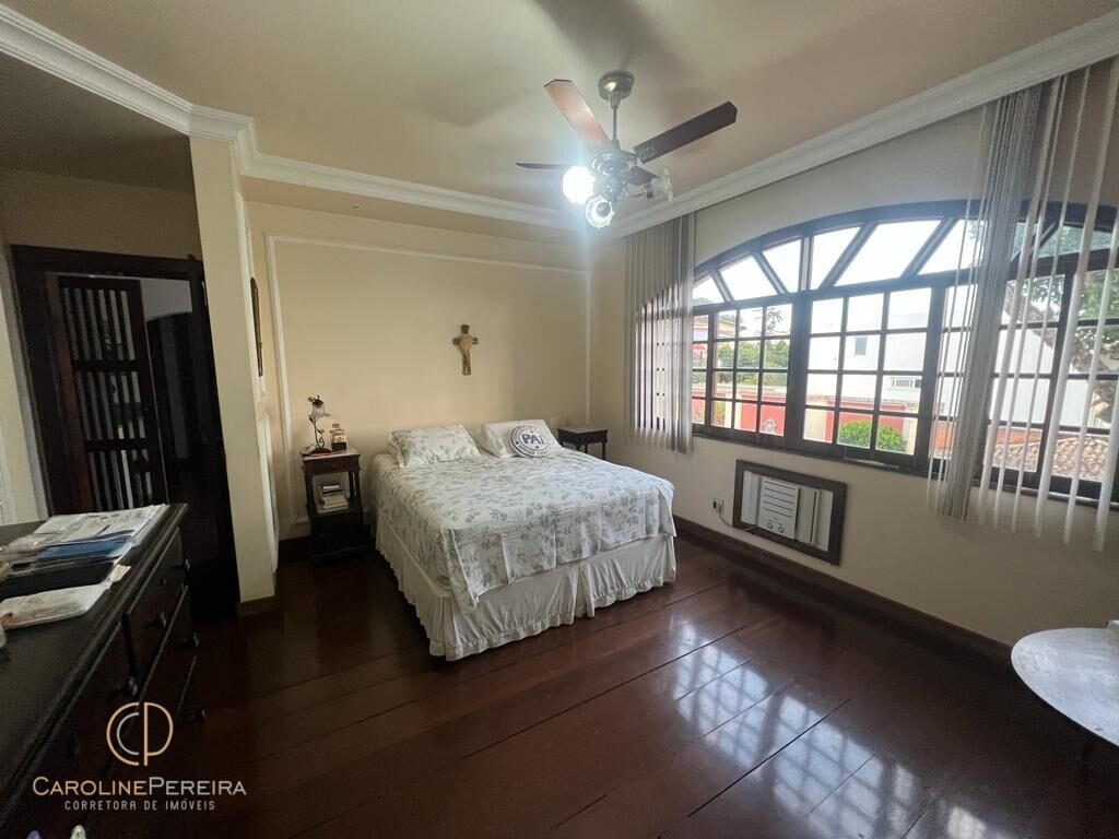 Casa à venda com 4 quartos, 550m² - Foto 27