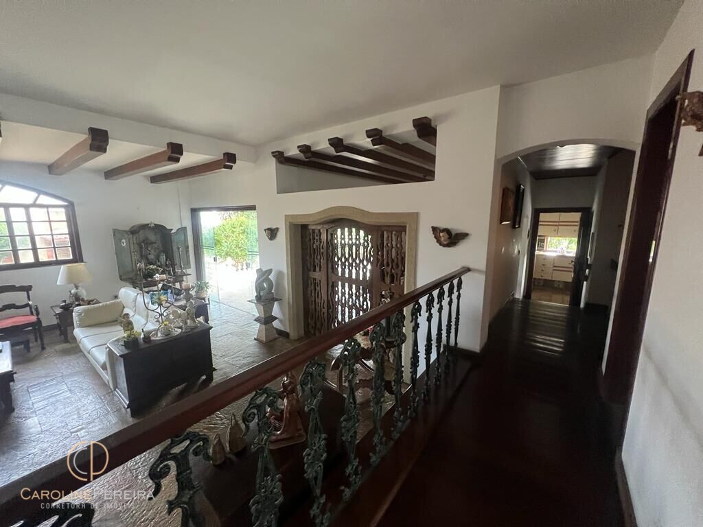 Casa à venda com 4 quartos, 550m² - Foto 3