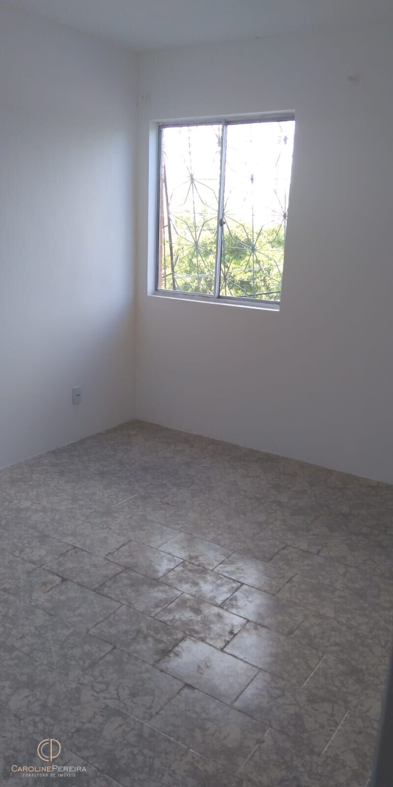 Apartamento à venda com 2 quartos, 67m² - Foto 2