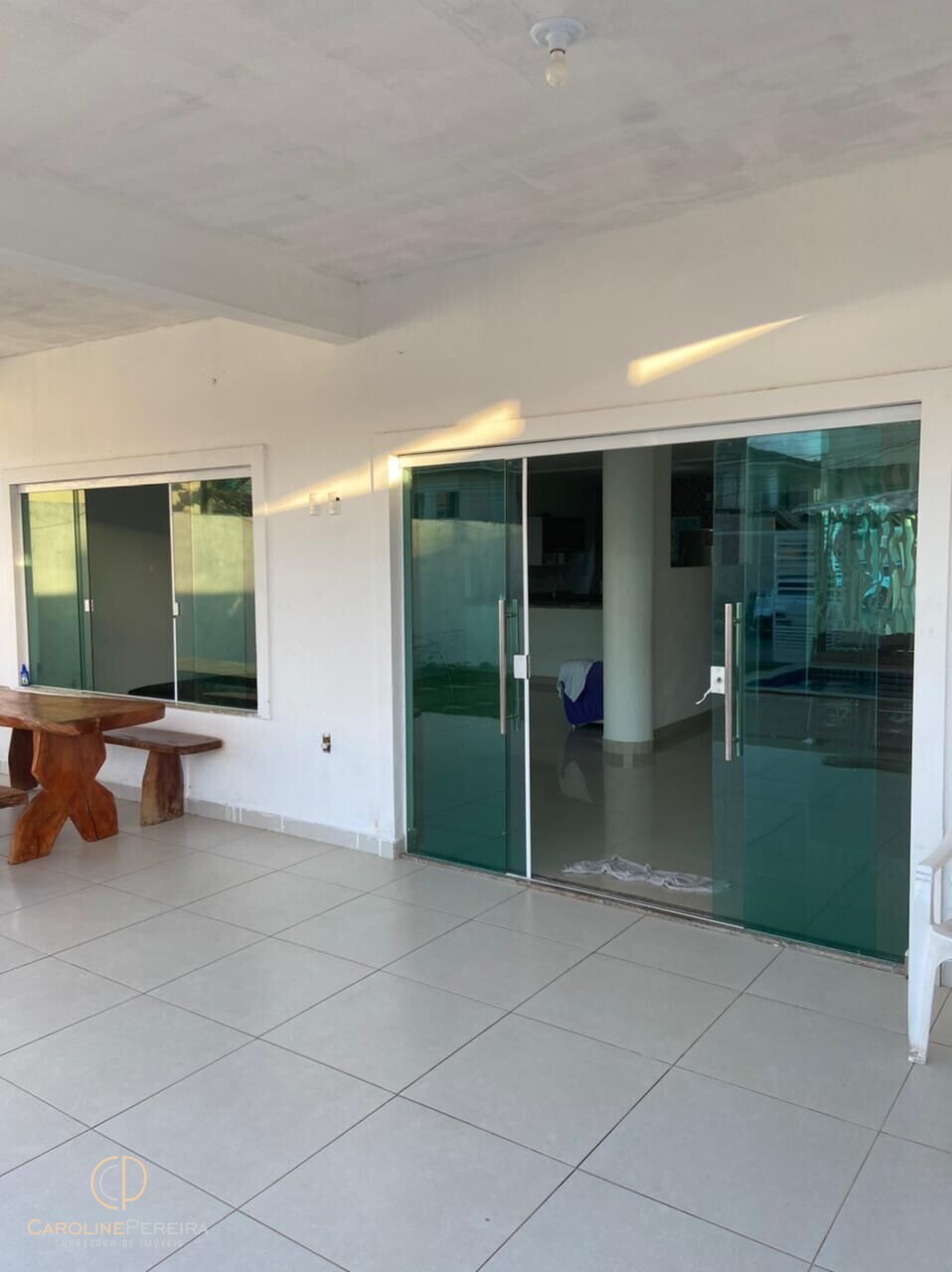 Casa para alugar com 5 quartos, 250m² - Foto 4