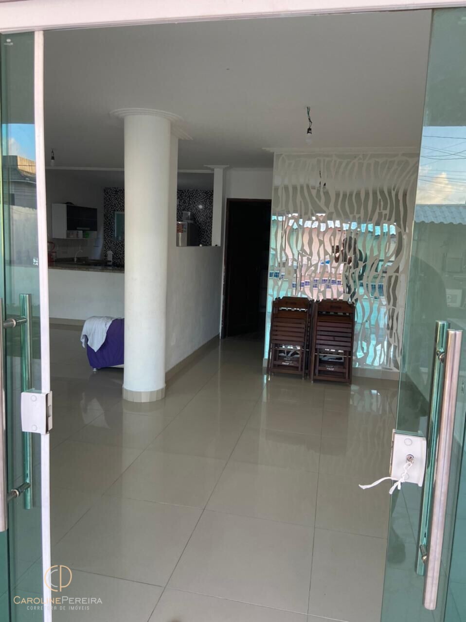 Casa para alugar com 5 quartos, 250m² - Foto 5