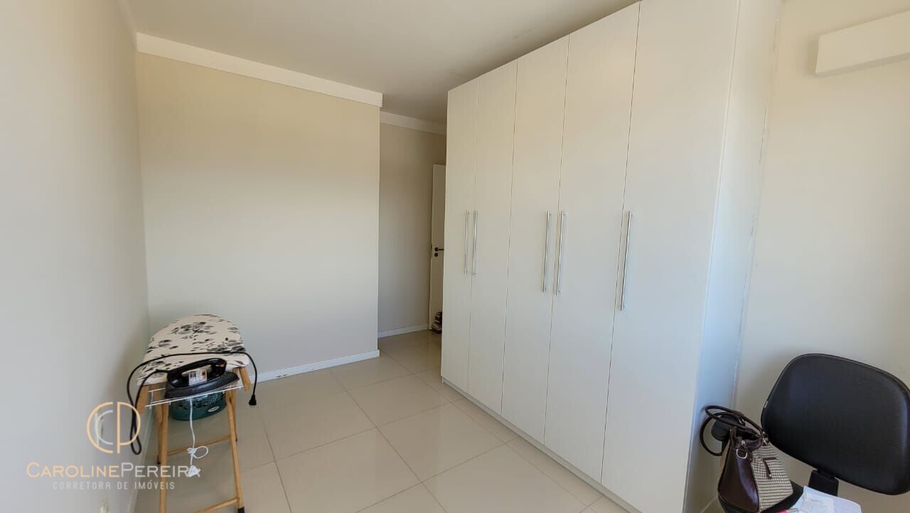 Apartamento à venda com 4 quartos, 200m² - Foto 18