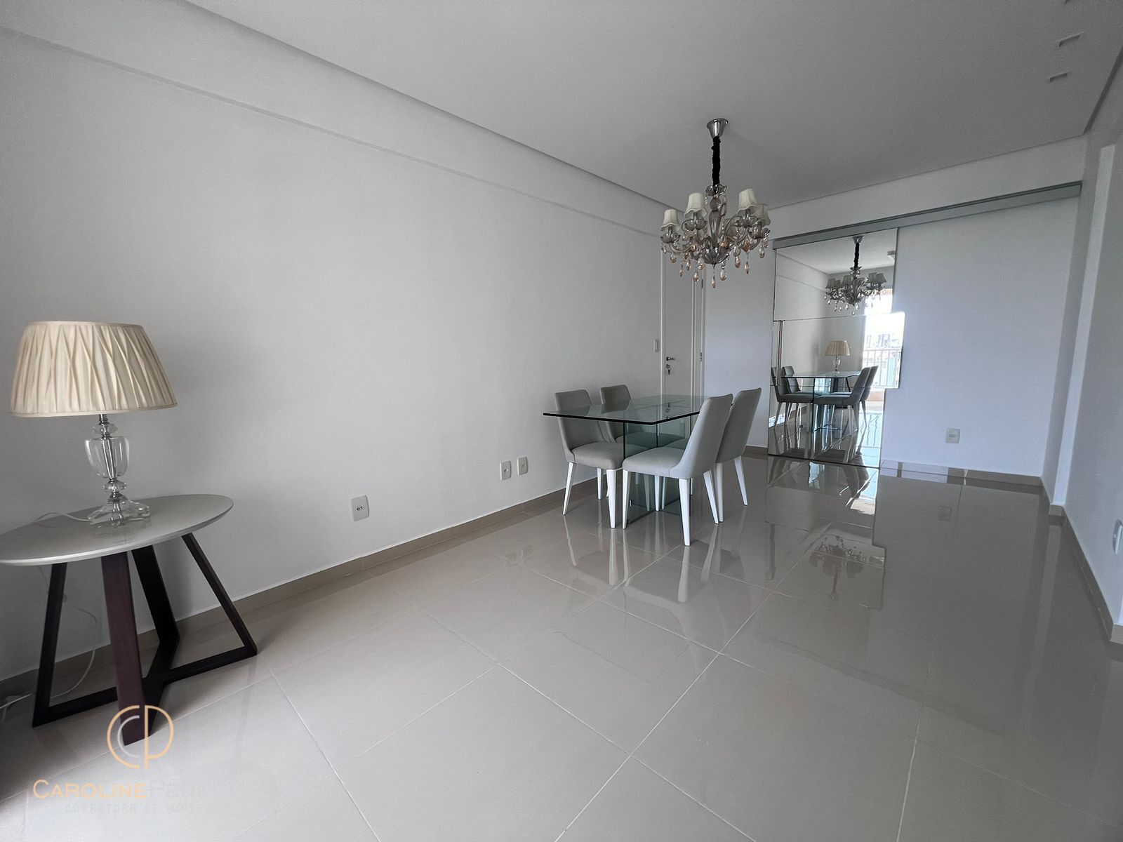 Apartamento à venda com 3 quartos, 67m² - Foto 1