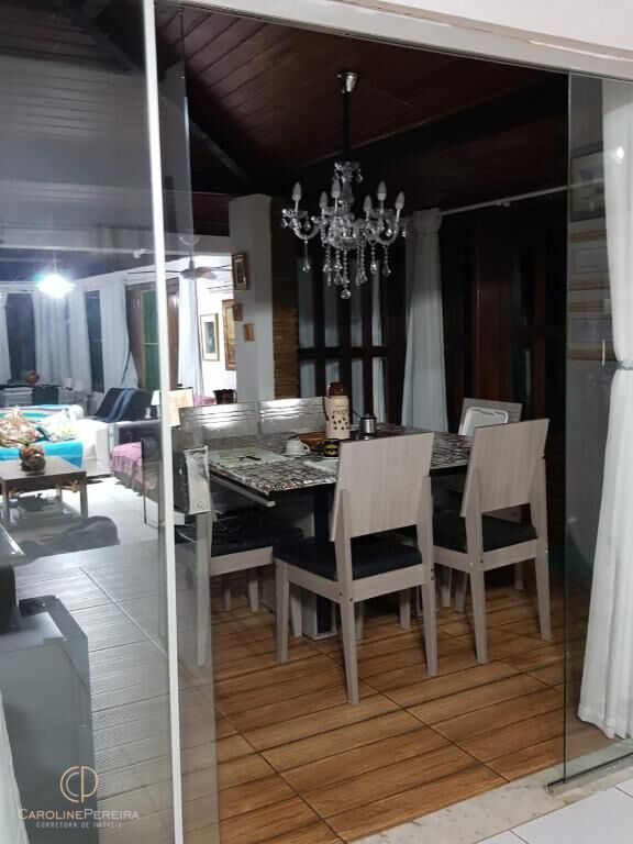 Casa à venda com 4 quartos, 30m² - Foto 18