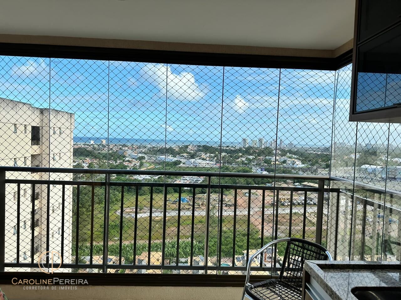 Apartamento à venda com 2 quartos, 67m² - Foto 2