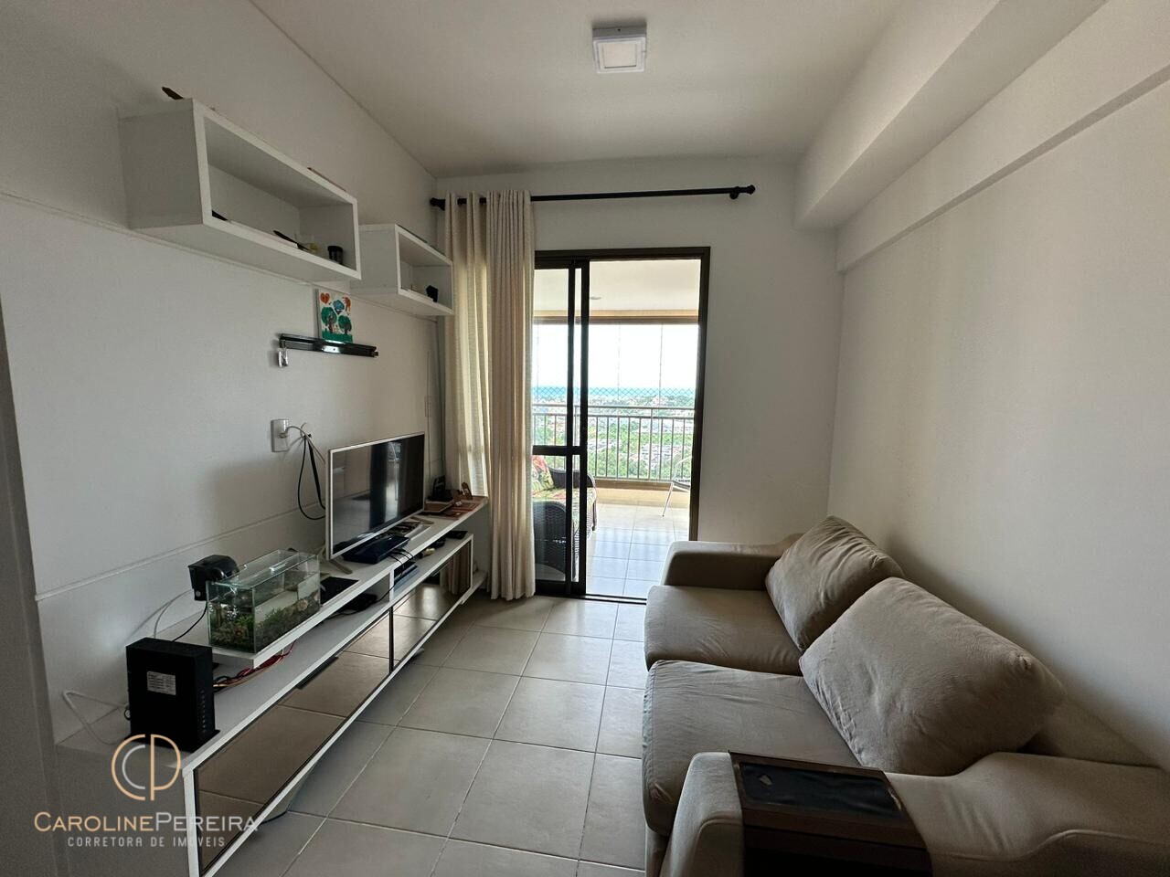 Apartamento à venda com 2 quartos, 67m² - Foto 4