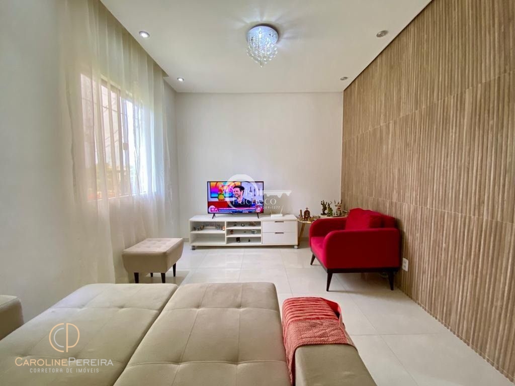 Casa à venda com 4 quartos, 200m² - Foto 3