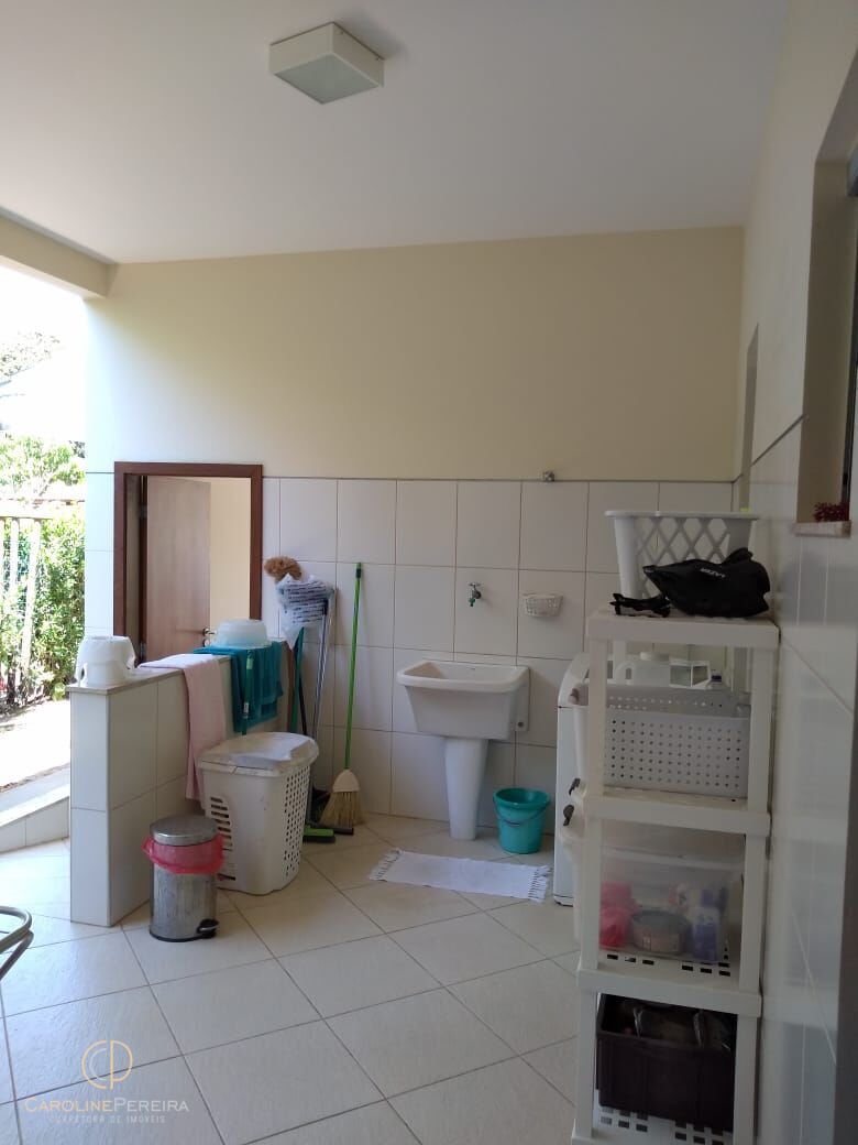 Casa à venda com 5 quartos, 350m² - Foto 3