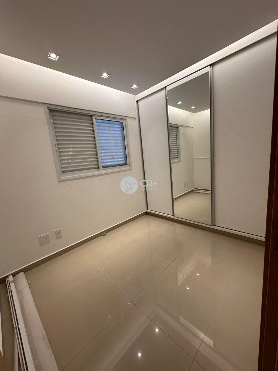 Apartamento à venda com 2 quartos, 64m² - Foto 24