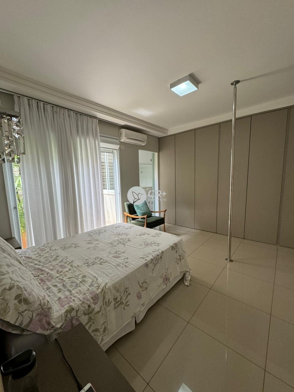 Casa à venda com 3 quartos, 174m² - Foto 14