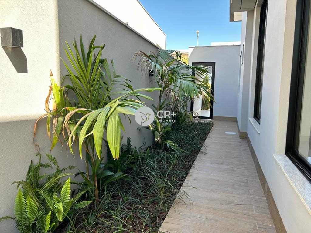 Casa à venda com 3 quartos, 220m² - Foto 4