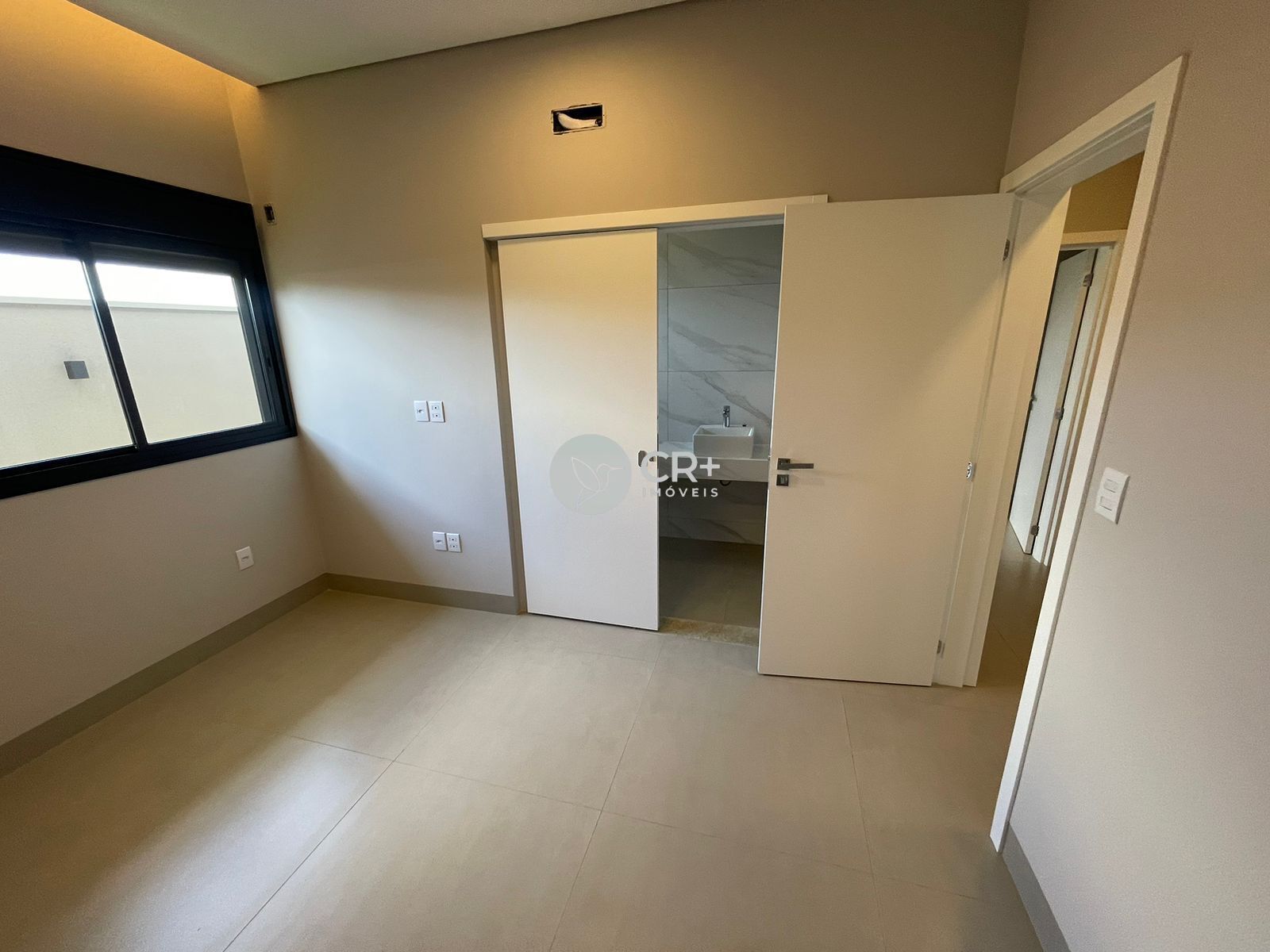 Casa à venda com 4 quartos, 252m² - Foto 6