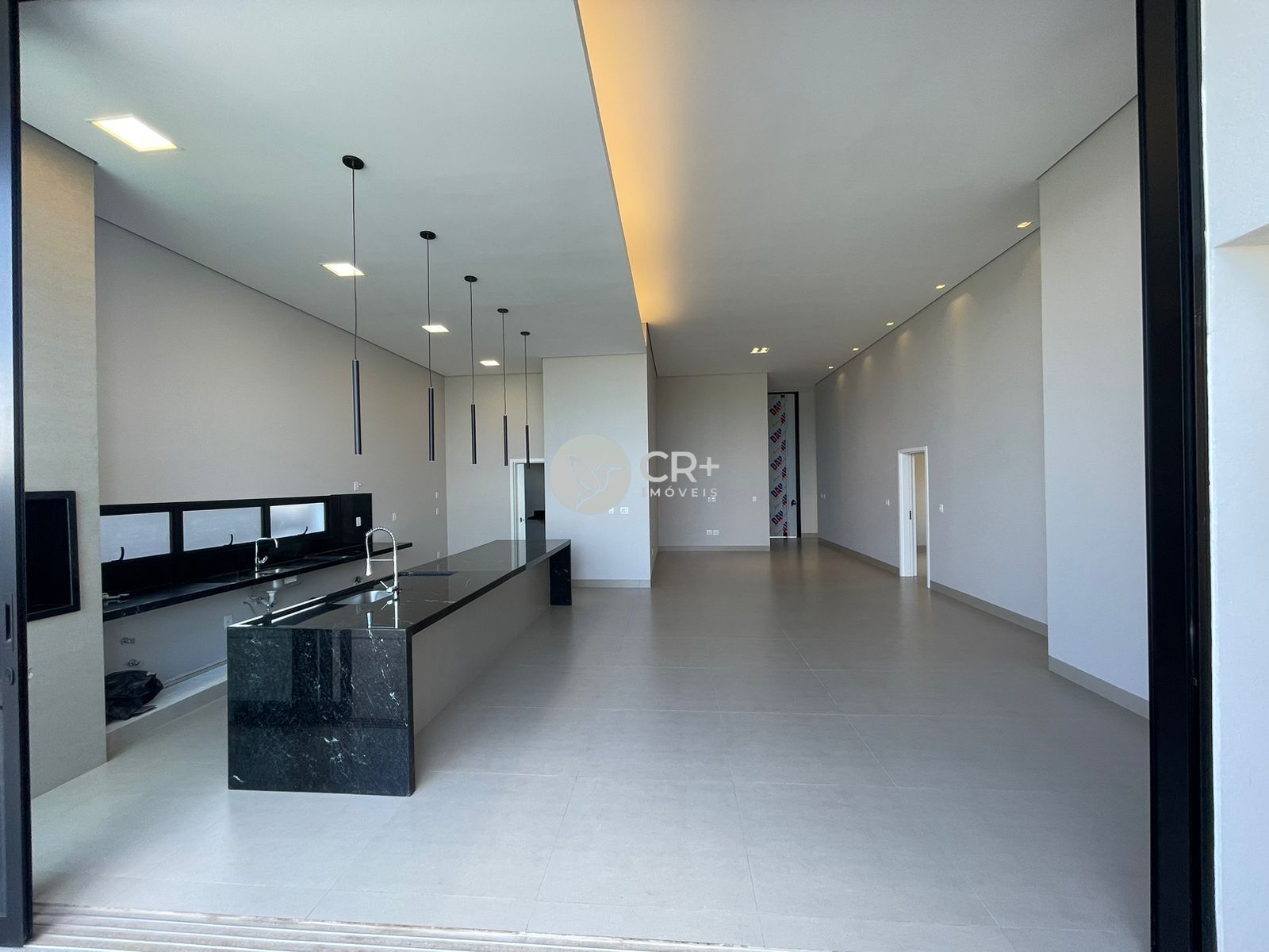 Casa à venda com 4 quartos, 252m² - Foto 5