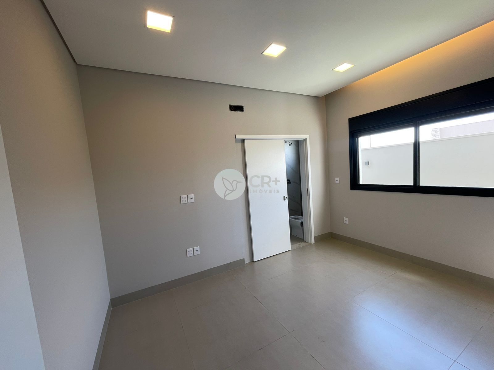 Casa à venda com 4 quartos, 252m² - Foto 9