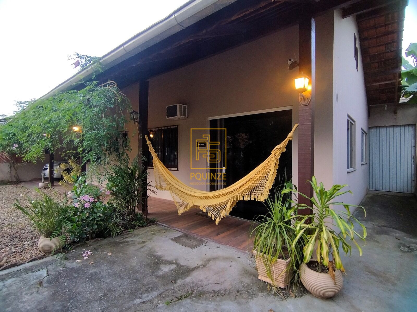 Belíssima Casa no bairro Padre Martinho Stein - foto 1