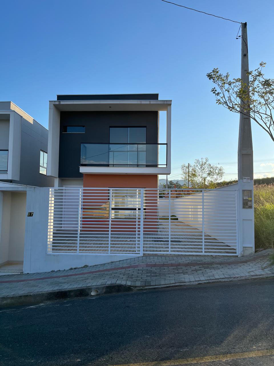 Excelente sobrado no loteamento Jardim Europa - foto 1