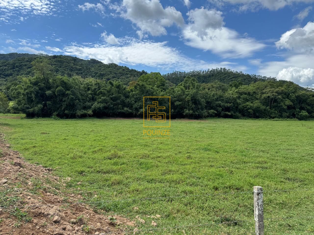 Terreno amplo em Ascurra, no bairro Guaricanas — foto 3