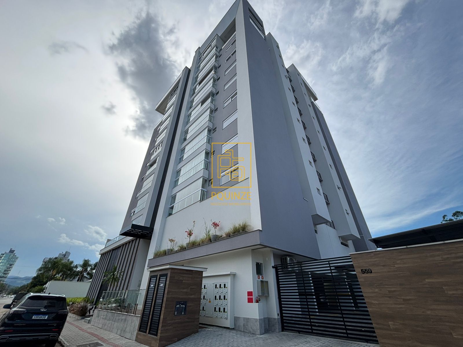 Apartamento com 3 suítes no coração de Timbó — foto 2