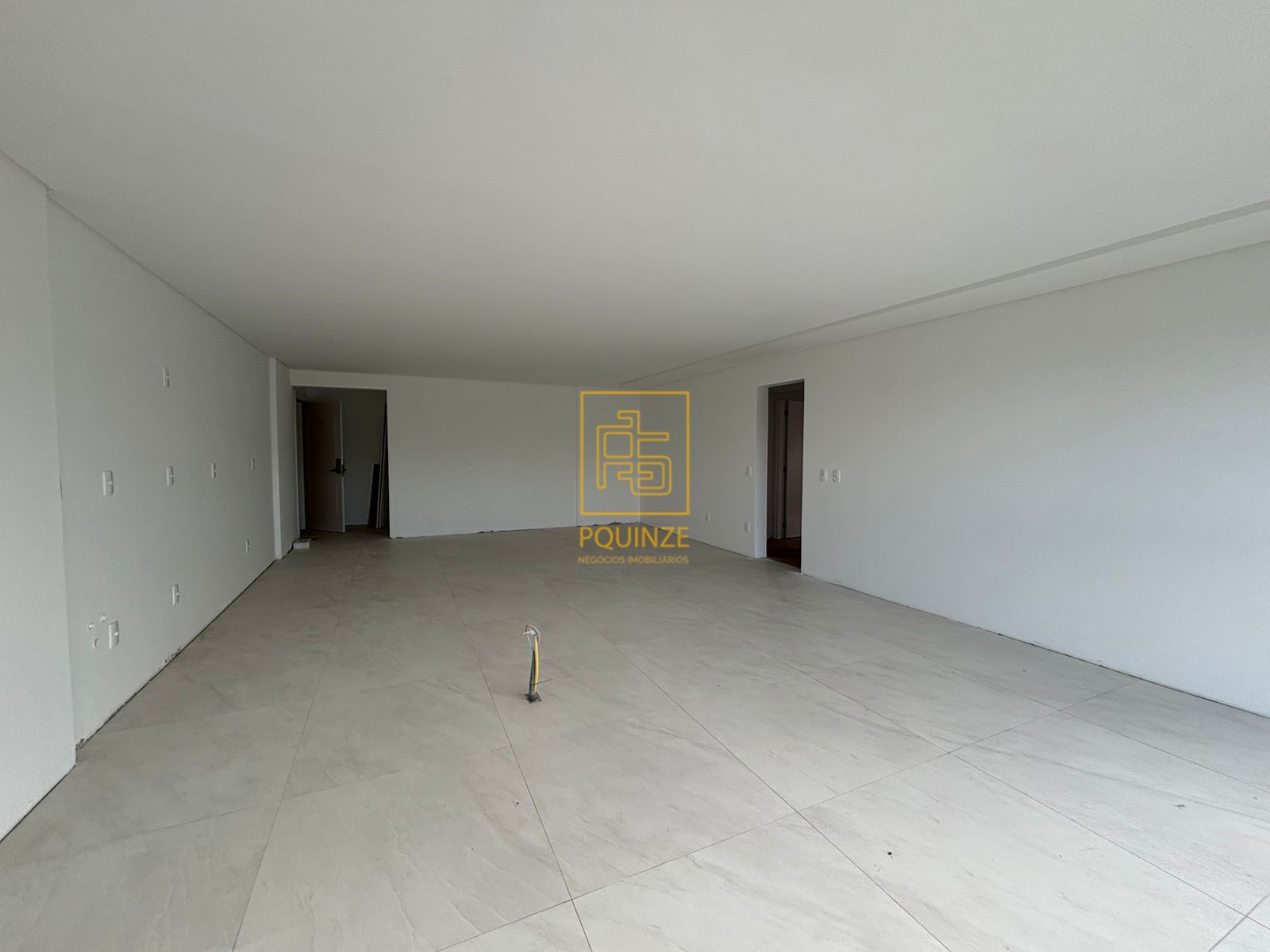 Apartamento com 3 suítes no coração de Timbó — foto 4