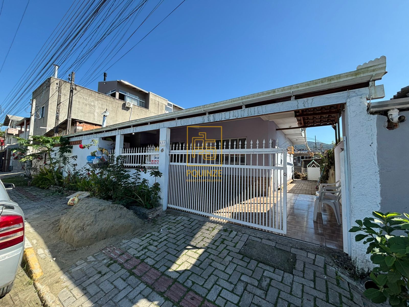 3 casas em um só terreno a poucos minutos da praia - foto 1
