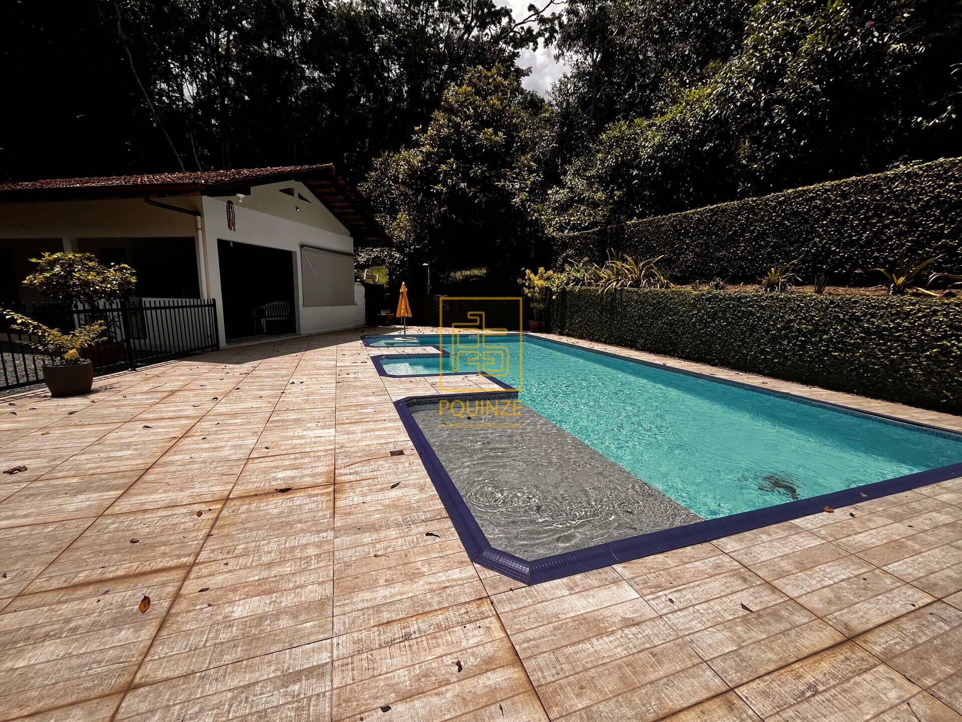 Casa espaçosa em terreno amplo de 18.845m - foto 1