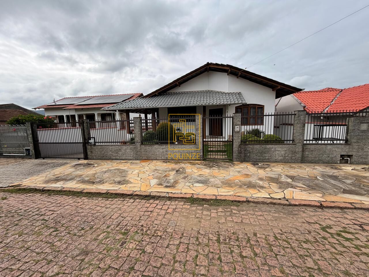 Casa com piscina no bairro das Capitais em Timbó - foto 1